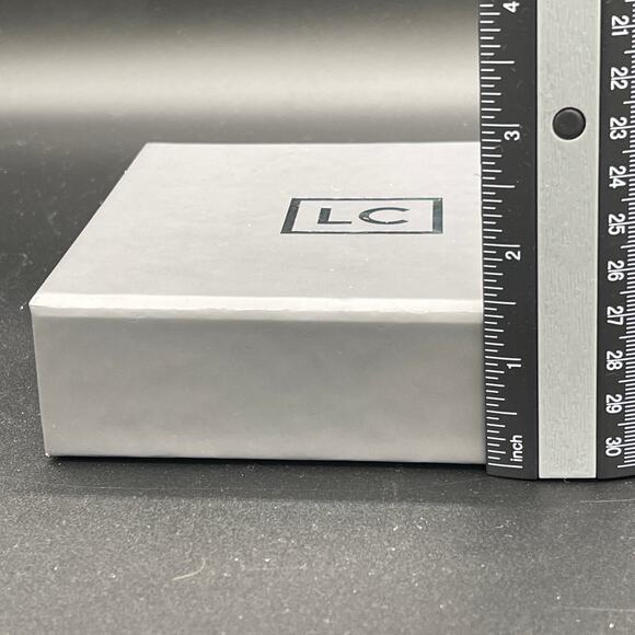 Luxury LC Gift Card Gift Box with Leather Protective Cover - Picture 11 of 11